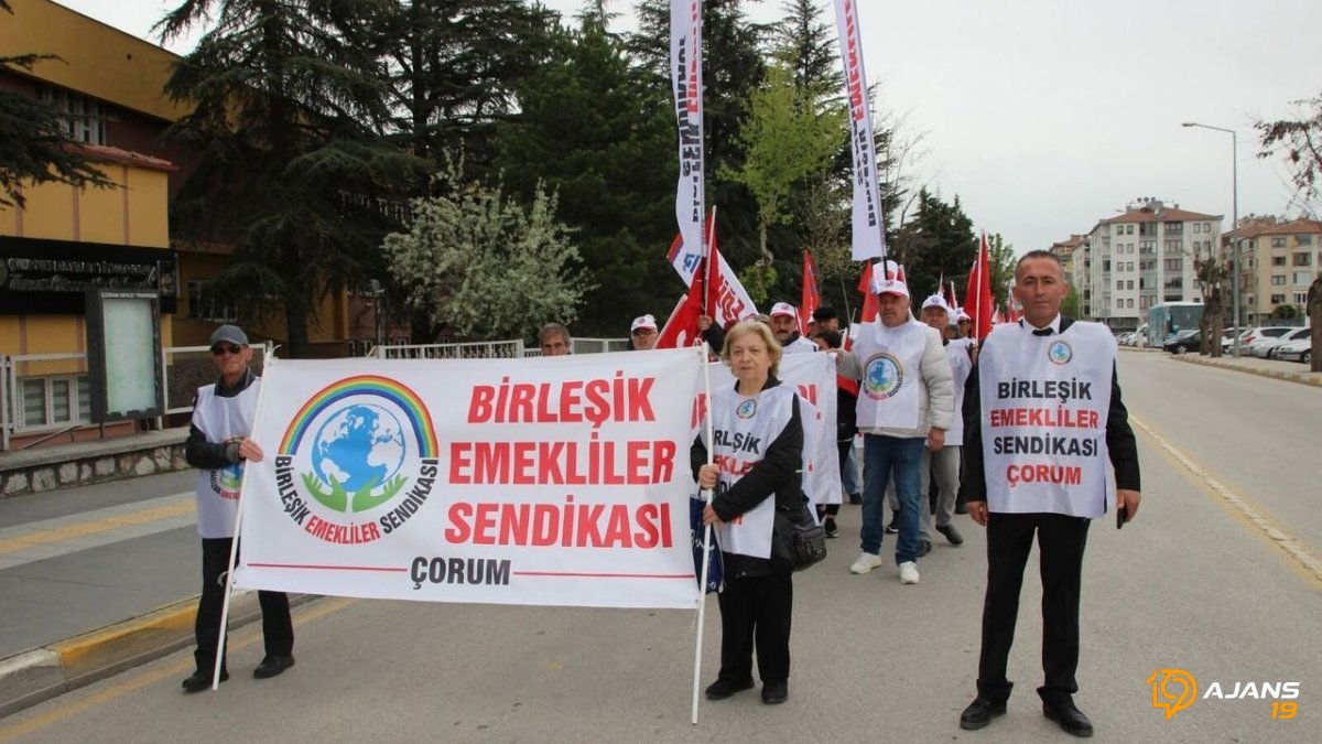 Artvin'den Başlayan Destansı Yürüyüş: Emekliler Ankara'ya Yürüyor! Talepleri Kabul Olmazsa Neler Olacak?