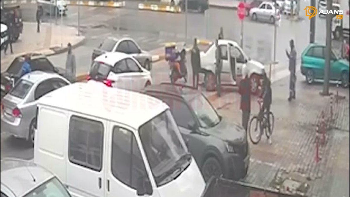 Çorum'da trafikte tekme tokat kavga kamerada! Yumruklar havada uçuştu