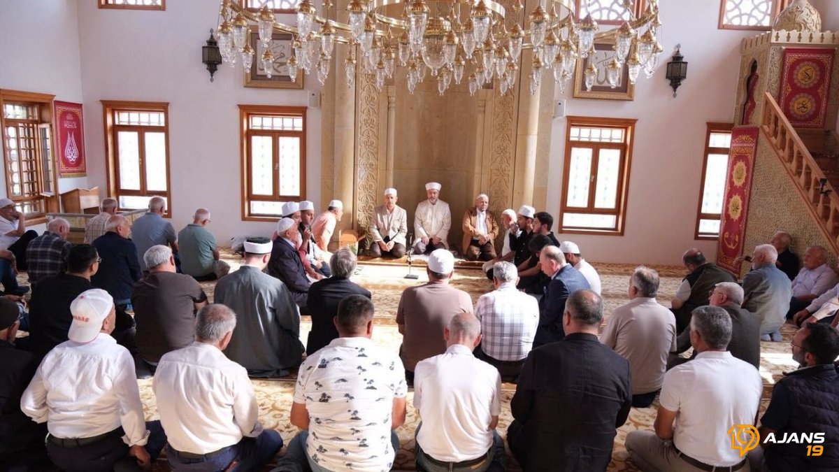 Mecidiyekavak Şehitlerini Unutmuyor: Köy Meydanında Duygusal Anlar Yaşandı!