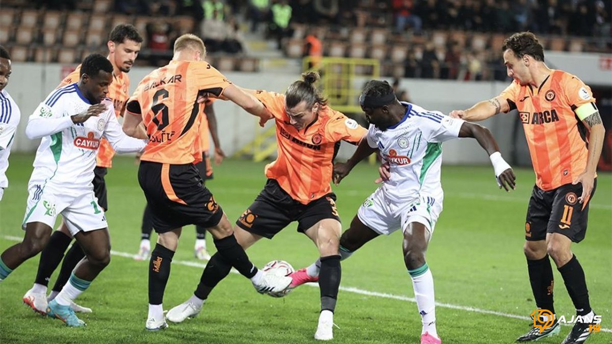 Çorum FK'da Futbolculara Şok Eden Haberin Ardından 'Üç Gün İzin' Sürprizi: Göztepe Maçı Hazırlıkları Başlıyor!
