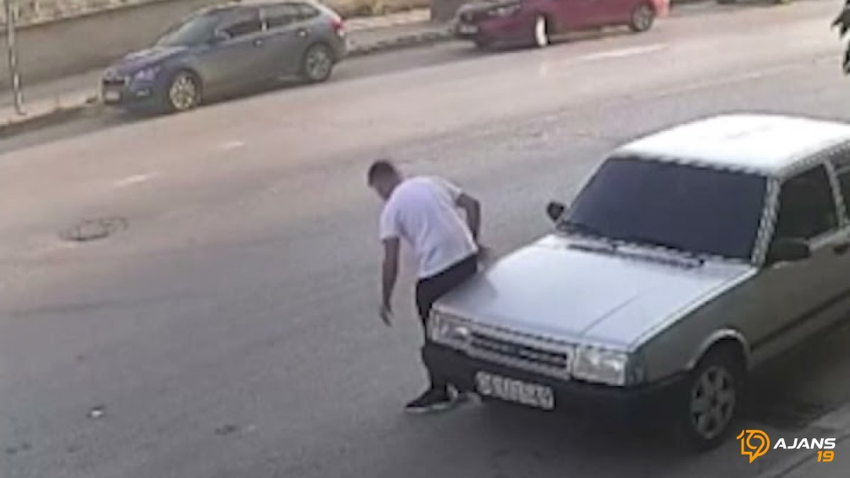 Metrelerce Sürüklenen Motosikletli: Kan Donduran Kaza Anı Kamerada! Yürekler Ağızlara Geldi