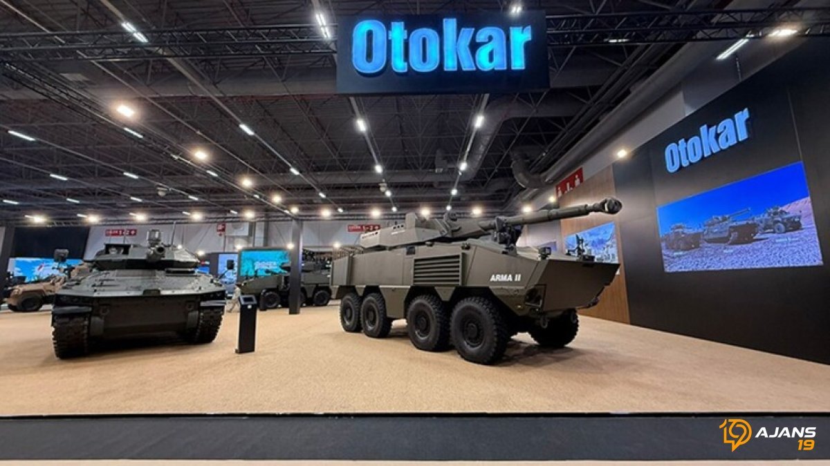 Türkiye'den Dünya Devine Rekor İhracat: Otokar'dan 1.5 Milyar Dolarlık Dev Anlaşma İmzalandı!