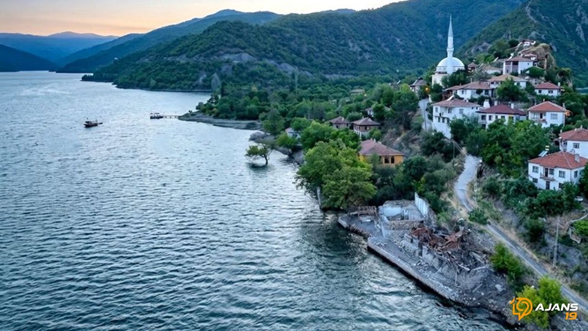 Denizi Olmayan Çorum'da Saklı Cennet: 'Sahil Köyü' Doğaseverleri Büyülüyor!