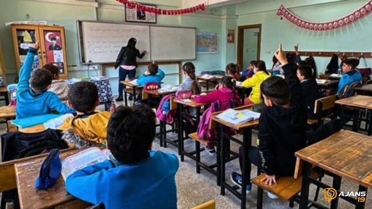 Çorum'da Eğitimde Şaşırtan Rekor: 17.2 Yıl Beklenen Süreyle Türkiye Ortalamasını Geride Bıraktı!