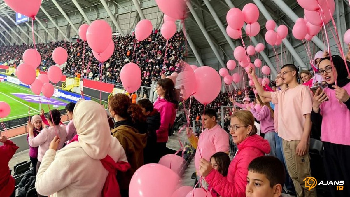 Kansere Karşı Yeşil Sahada Pembe Devrim: Çorum'da Futbol Sorusuna Umut Dolu Bakış!
