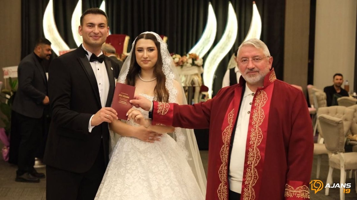 Işıl ile Emre'nin Göz Kamaştıran Düğününde Sırlar Ortaya Çıktı: İşte O Muhteşem Anlar!