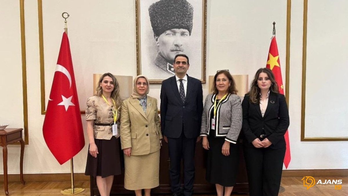 İlksen Ceritoğlu'ndan Tarihi Hamle: Çin Piyasasına Göz Kırptı! Gelecek Vadeden Genç Yetenek Zincirleri Kırıyor