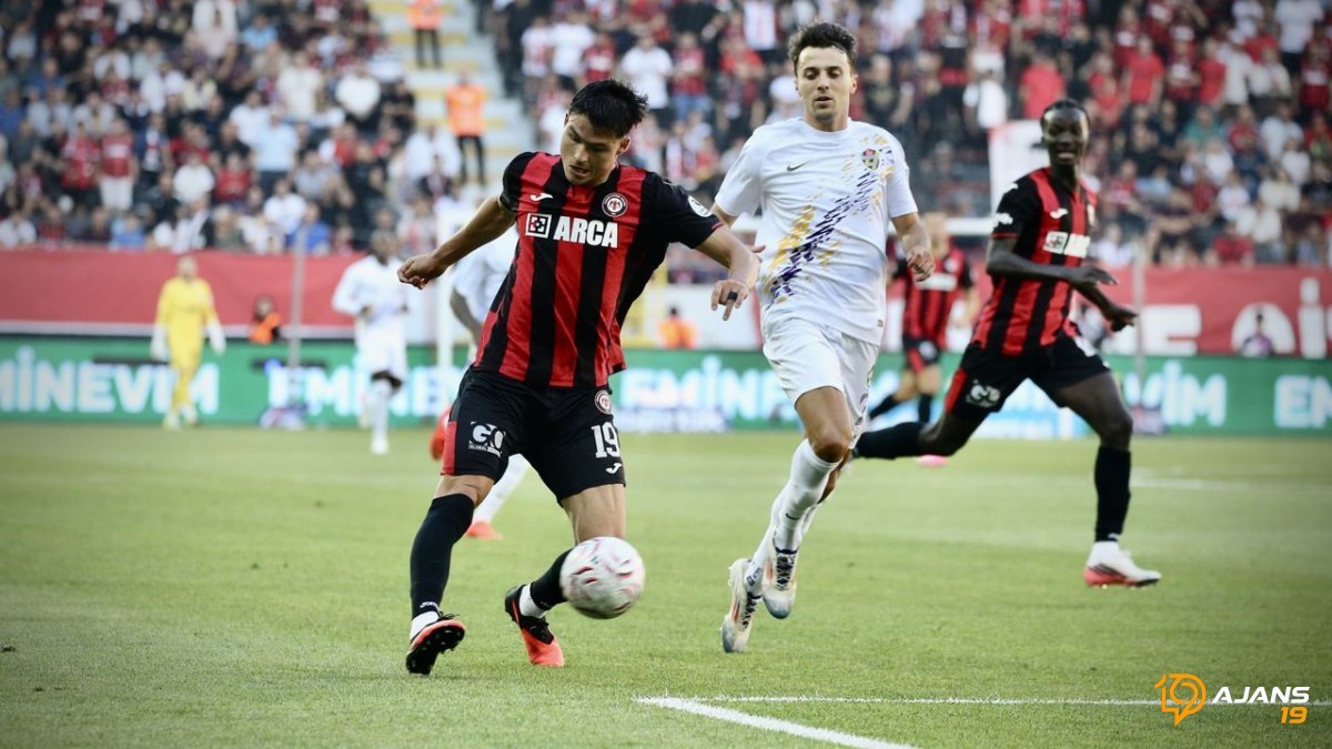 Devler Geçit Vermedi! Çorum FK, Süper Lig'in Pas Ağını Örüyor: Rakamlar Şaşırtıyor!