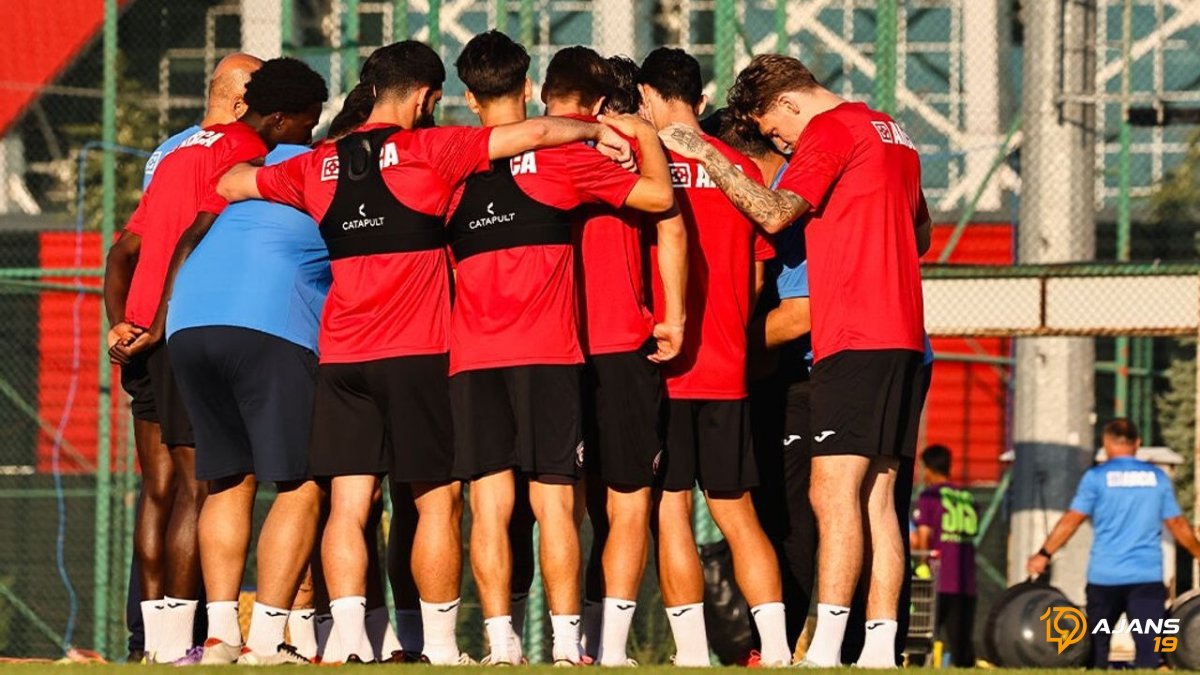 Kartal Yeniden Sahada: Beşiktaş'ta Sezon Hazırlıkları ve Transfer Harekatı Başlıyor!