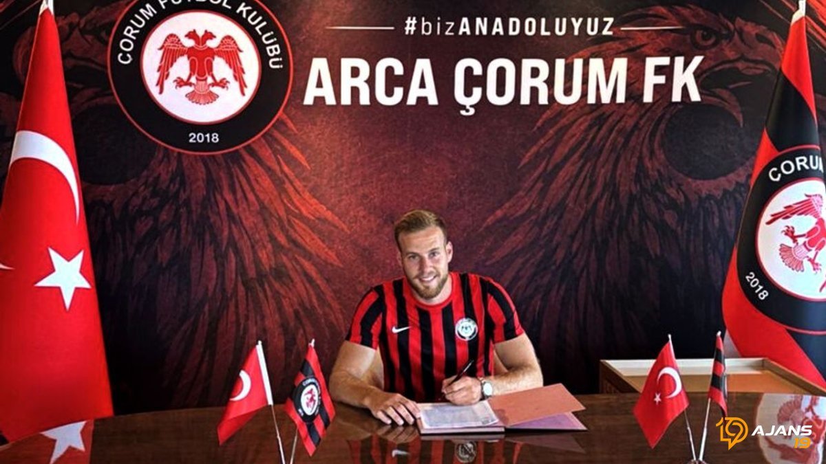 Çorum FK'dan Dev Transfer! Hırvat Yıldız Hrvoje Smolcic Resmen İmzaladı: Dünya Basını İnceliyor!