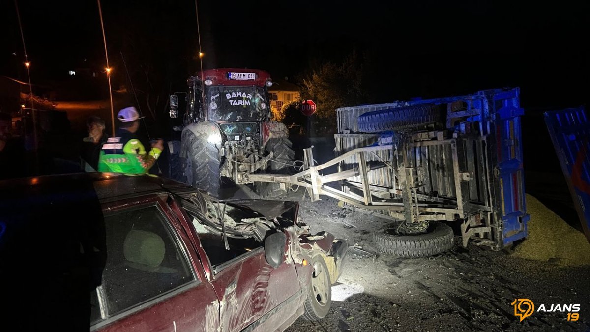 Trafikte Şok Anlar! Traktörle Otomobil Feci Şekilde Çarpıştı: 2 Yaralı