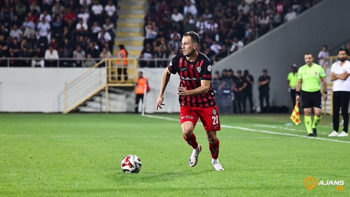 Oğuz Gürbulak'tan Veda Mektubu: Çorum FK Taraftarlarına Duygusal Mesaj!