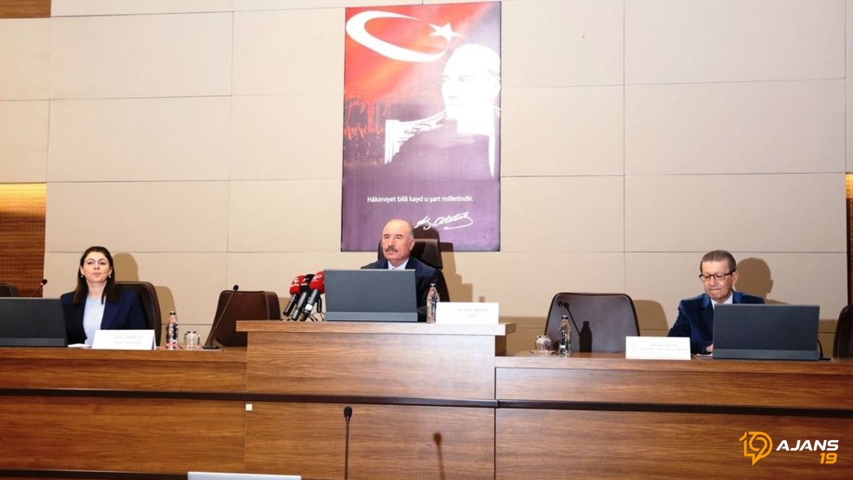 Çorum'da Dev Yatırım Rakamları Açıklandı: Ulaştırma Sektörü Ağzı Açık Bıraktı!