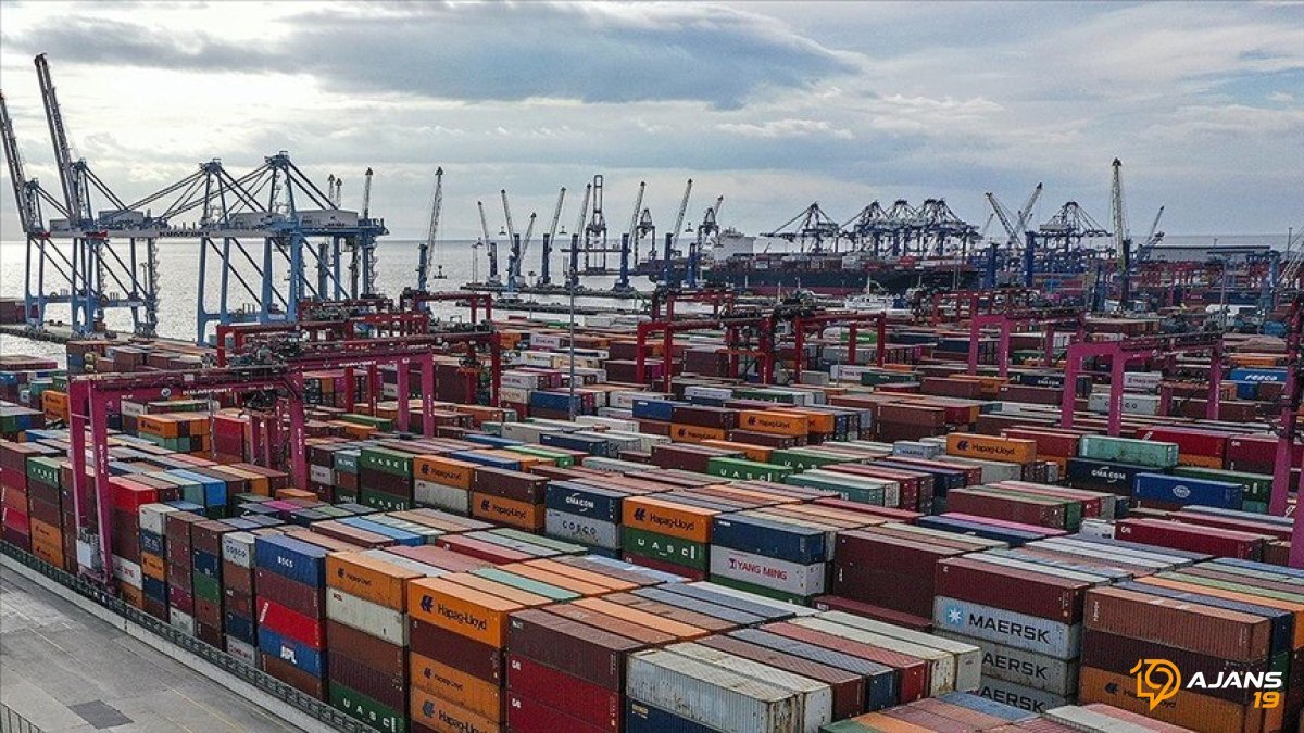 İstanbul'dan Dünya'ya Dev Dalga: İhracat Rakamları Nefes Kesti!