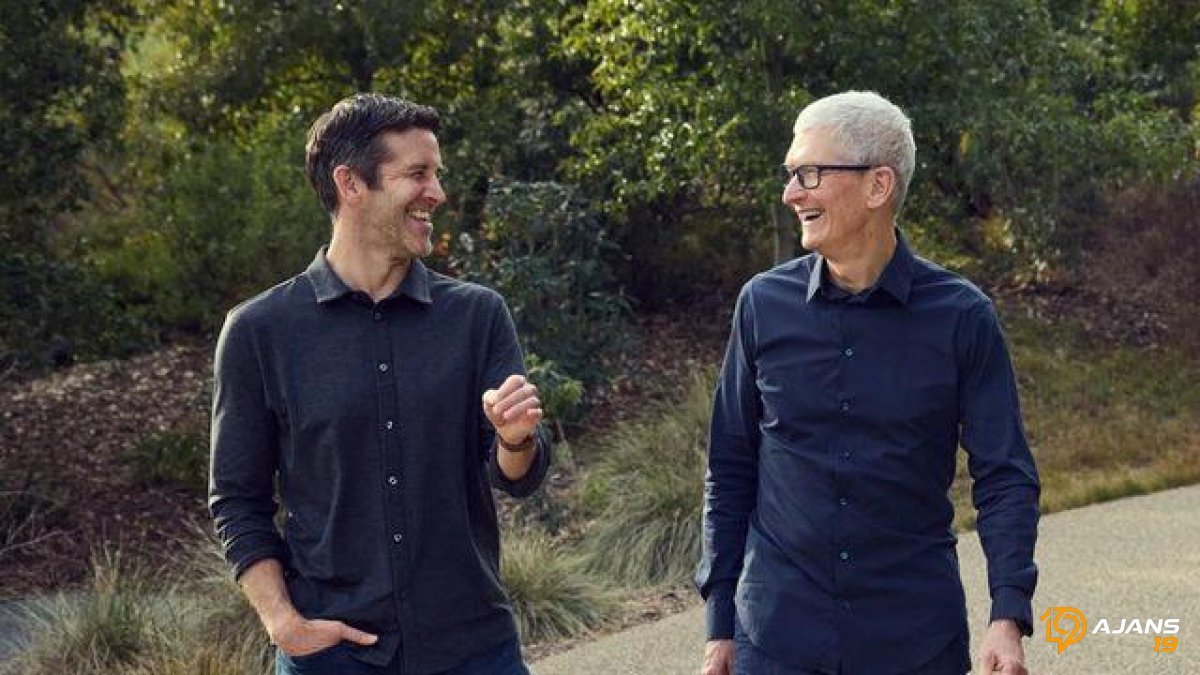 Tim Cook Açıkladı: Apple'da Yeni CEO John Ternus'un Rolüyle İlgili Şaşırtan Detaylar!