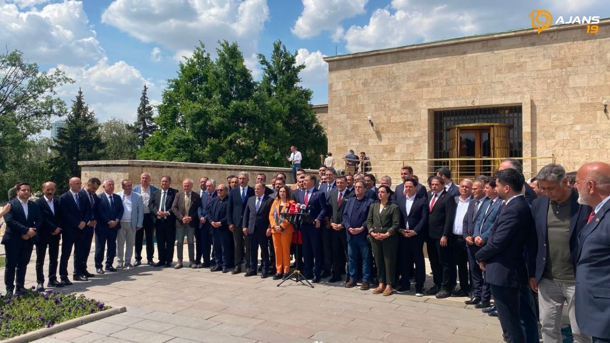 CHP'de Kritik Kurultay ve İktidar Planı Netleşiyor: 81 İl Teşkilatından Şok Mesaj!