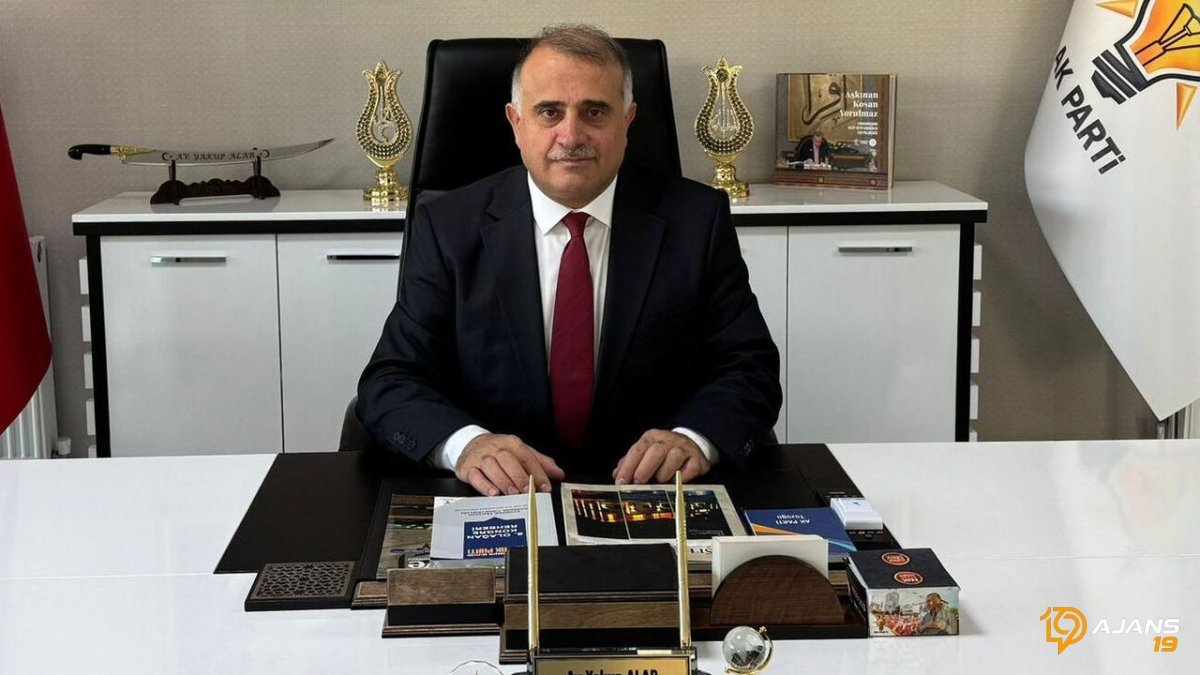 Alar'dan Tahtasız'a sert yanıt: “Parti ismi aramayın boşuna size yolsuzlukları koruyan parti yakışır”