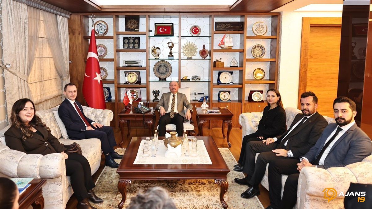 Çorum Barosu'nda Yeni Dönem! Başkan Damar ve Yönetimi, Vali Çalgan'ı Makamında Ağırladı: Hangi Mesajlar Verildi?
