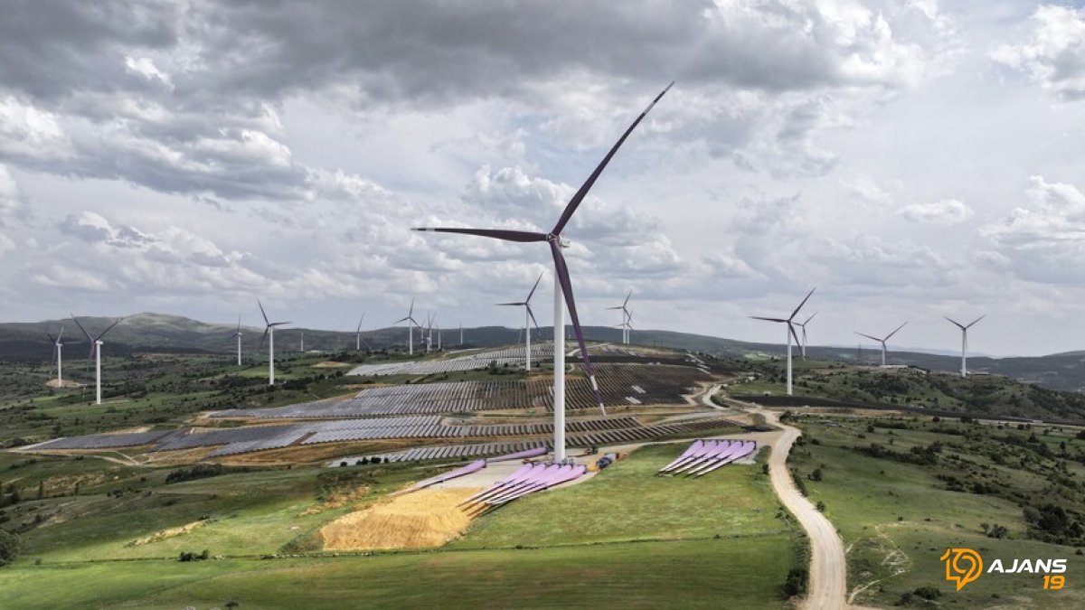 Türkiye'nin Enerji Deposu Rekor Kırdı: Kurulu Güç Nereye Fırladı?