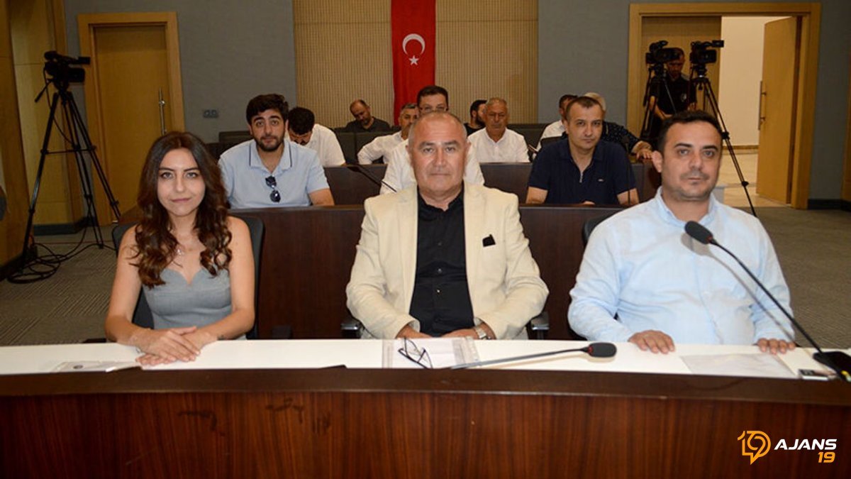 Çorum Belediye Meclisi'nde Dengeleri Değiştirecek Sürpriz Hamle: Yeni Parti Grubu Faaliyete Geçti!