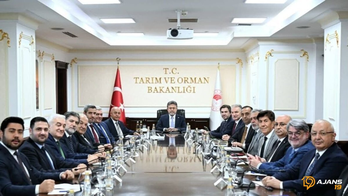 Tarım Bakanlığı'nda Kritik Ziyaret! Çorum TSO ve Yem Sanayicileri Birliği, Yumaklı ile Sektörü Masaya Yatırdı