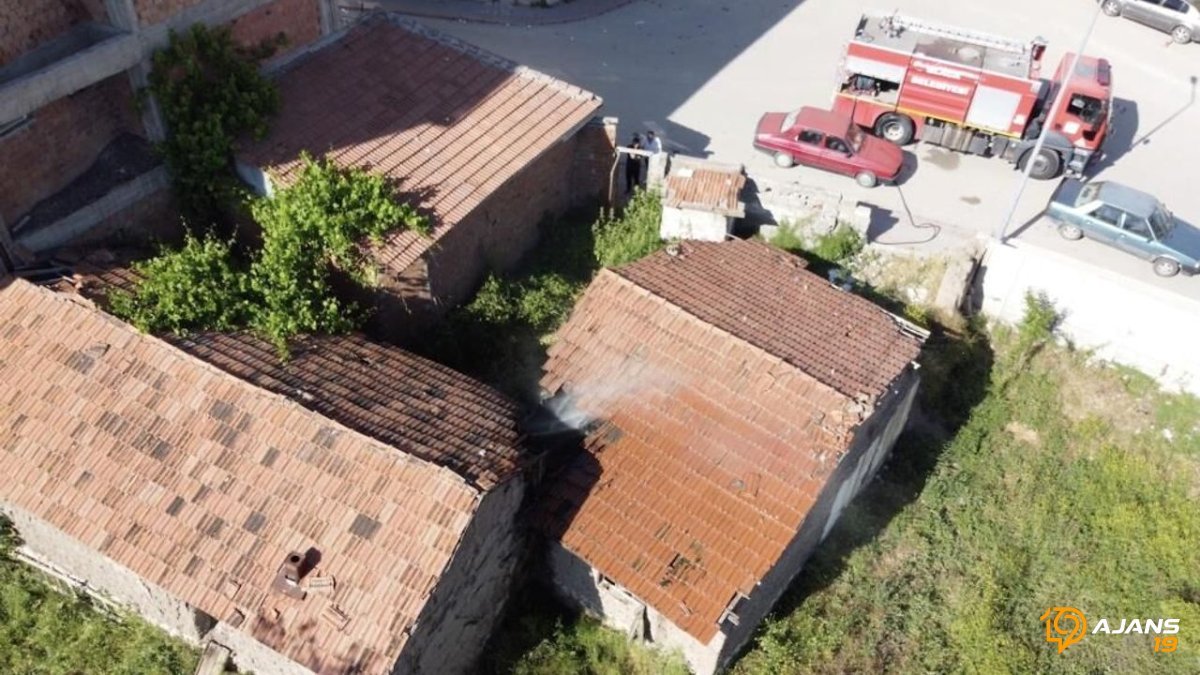 Metruk Ev Alevlere Teslim Oldu: Olay Yerine İtfaiye Seferber Oldu!