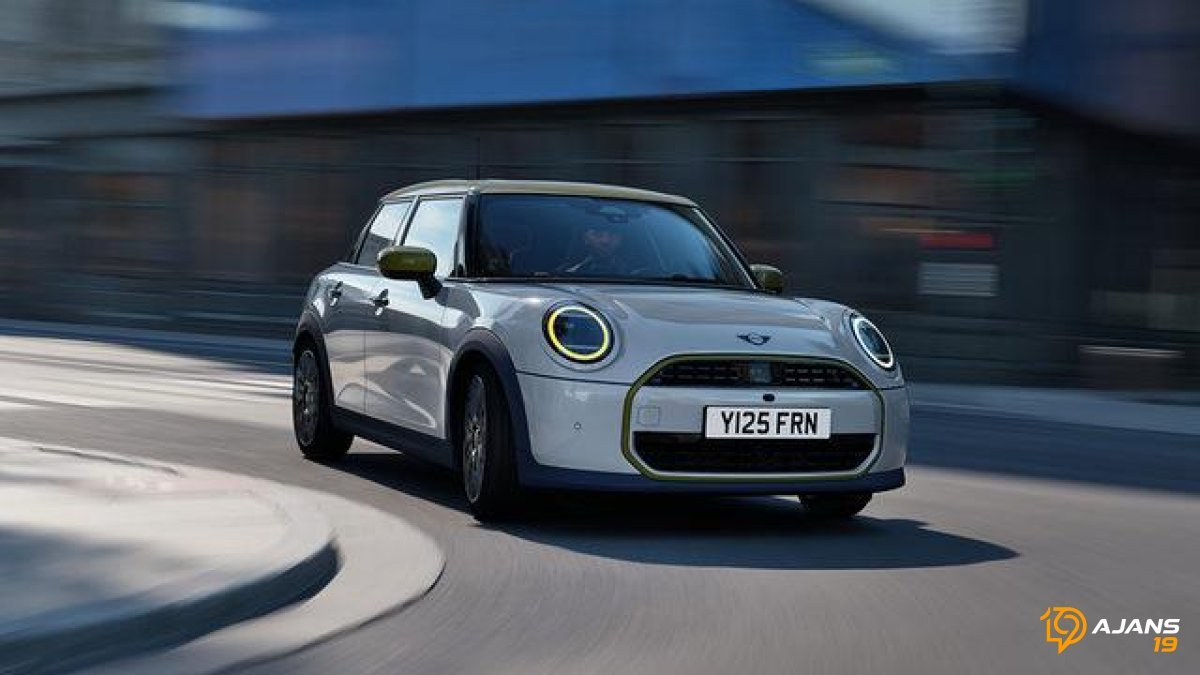 MINI Tutkunlarına Müjde! Eylül 2026 Fiyat Listesiyle Yepyeni Modeller Geliyor: Cooper'dan Elektrikli Countryman'e, Özel Paul Smith Edition'a Kadar Her Şey Açıklandı!