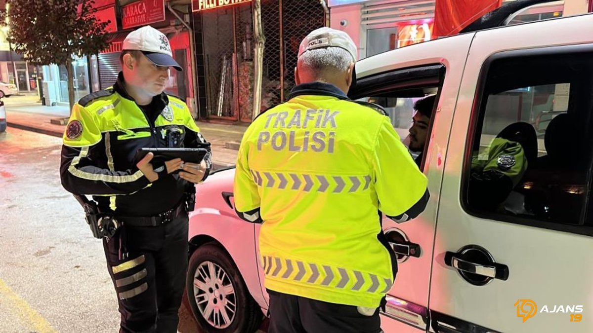 Alaca'da Trafik Terörü Bitmiyor: 49 Sürücüye 135 Bin TL Ceza! Hangi Kurallar Delindi?