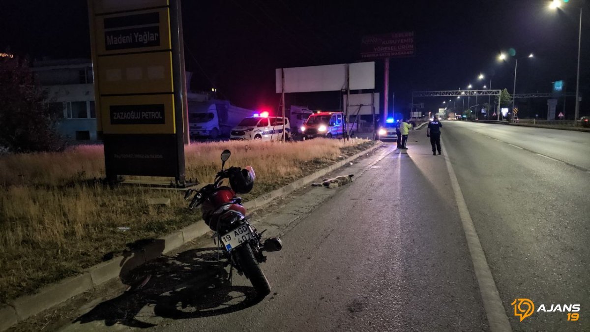 Çorum'da Korkunç Anlar: Motosiklet Sahipsiz Köpeğe Çarptı, 2 Kişi Hastanelik Oldu!