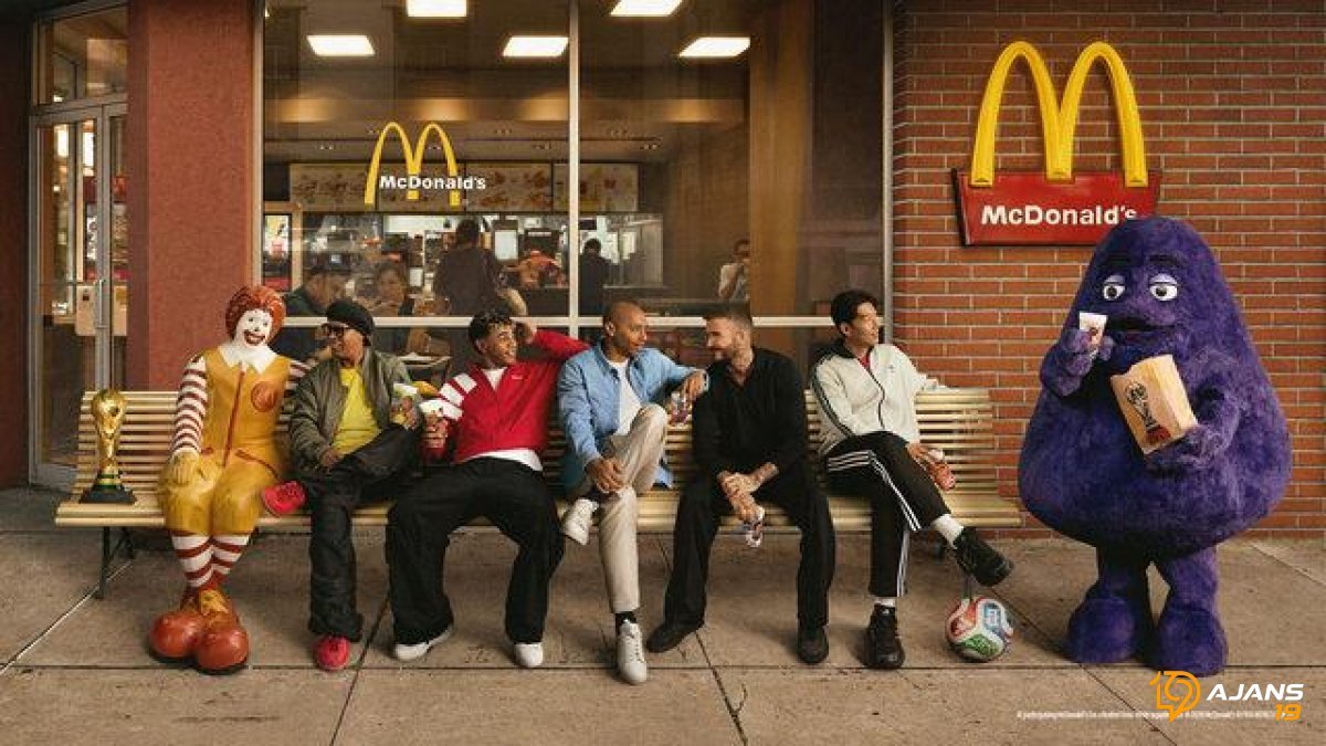 McDonald's'tan Dünya Kupası Fırtınası: Beckham, Ronaldinho ve Yıldızlar Sahada, Menülerde!