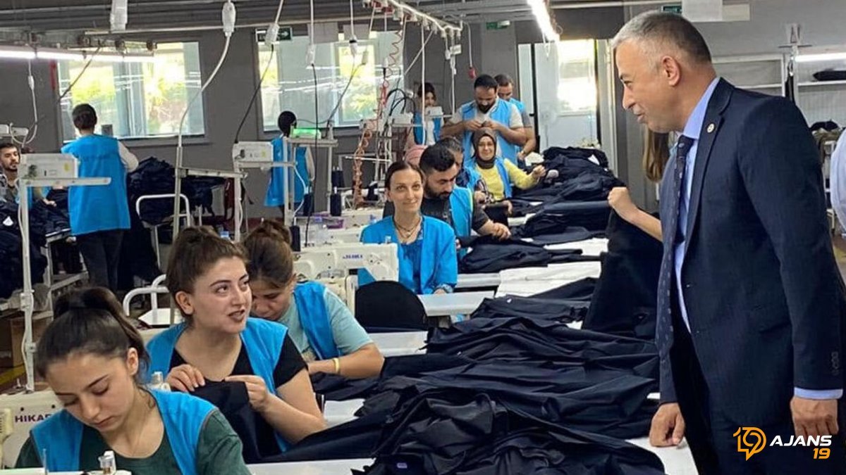 Tekstil Sektöründe Büyük Kriz! 6000 Firma Kepenk İndirdi, Yüzbinler Sokakta