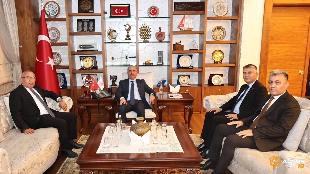 Sami Çam'dan Vali Çalgan'a ziyaret
