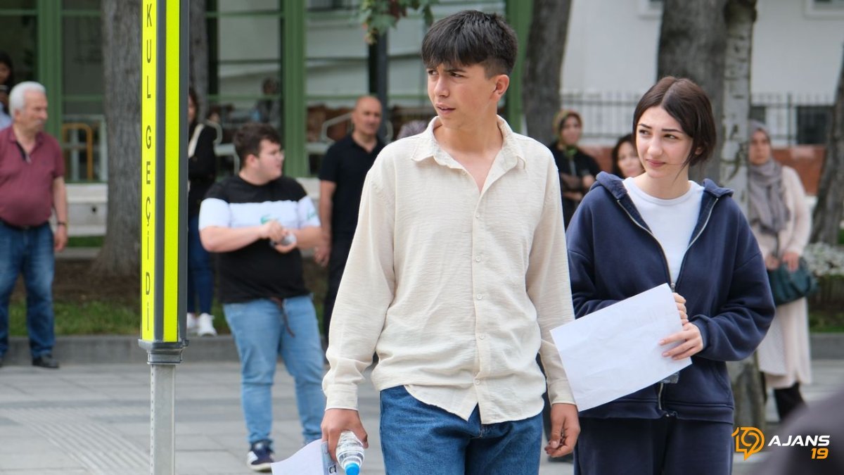 YKS İlk Sınav Tamamlandı: Çorumlu Öğrenciler Gelecek İçin Ter Döktü!