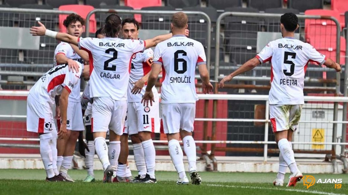 Gaziantep'te Çorum FK Rüzgarı! Rakip Sahada Gol Yağmuruyla Fark Yarattı: Skor 3-0