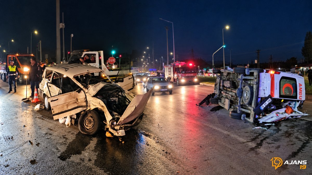 Çorum'da Tüyler Ürperten Kaza: Ambulans Karşı Şeride Geçti, 6 Can Yürekler Ağza Geldi!