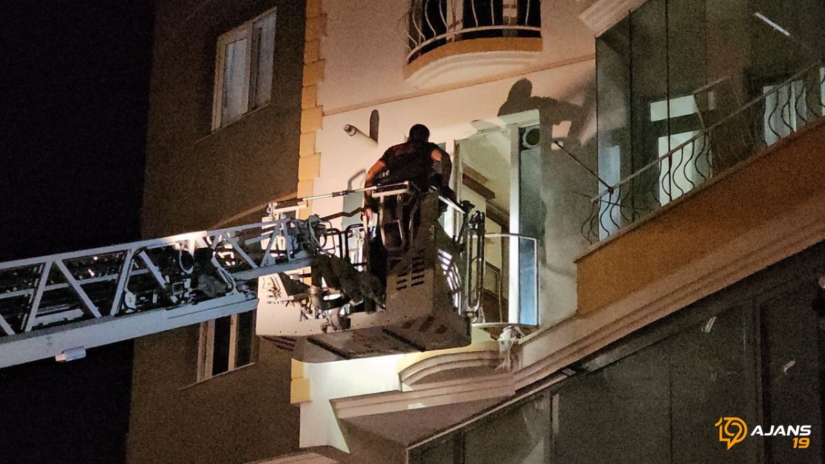 Apartmandan Yayılan Ölümcül Koku Sır Perdesini Araladı: 52 Yaşında Hayatını Kaybetti!