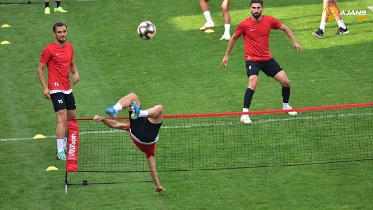 Sungurlu'da Spor Rüzgarı Esecek: Ayak Tenisi Turnuvası İçin Geri Sayım Başladı