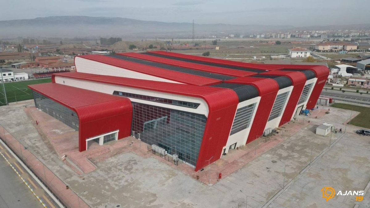 Devasa Yatırım Kapıda! 2 Yeni Salon, 500 Kişilik Kapasiteyle Sporun Çehresini Değiştirecek!