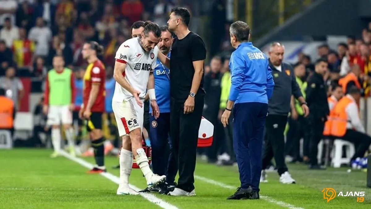 Çağlar Söyüncü'nün Sahadan Gözyaşlarıyla Ayrılığının Ardından Şoke Eden Gelişme: Dizindeki Sır Perdesi Aralanıyor!
