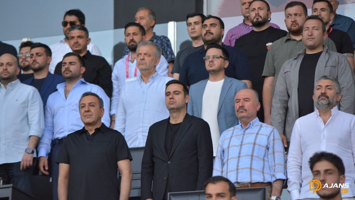 Süper Lig'de Tartışma Alevlendi: İstatistikler mi, Sonuçlar mı Sahada Söz Sahibi?