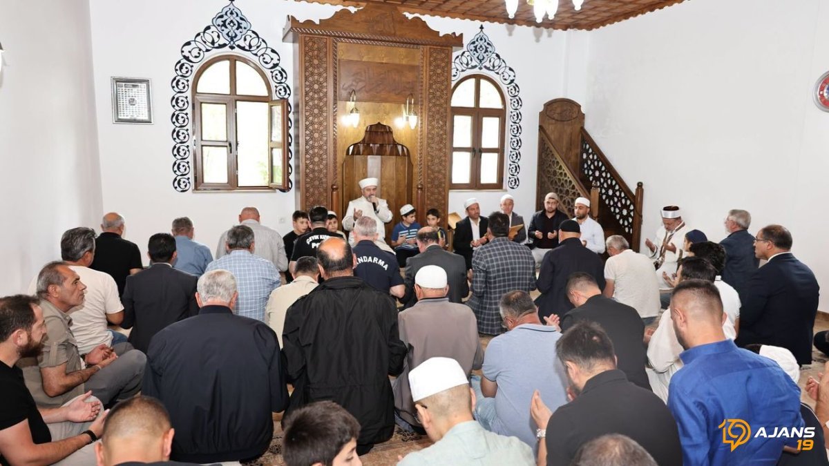 Hakkari'de Yüreklere Dokunan Anma: Şehit Bekir Eren Deniz'in Aziziye'deki Manevi Mirası Canlandı