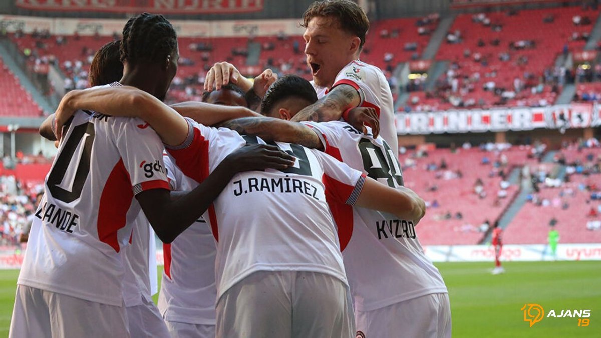 Arca Çorum FK'nın Deplasman Fırtınası: Sahalar İnliyor, Goller Yağıyor!