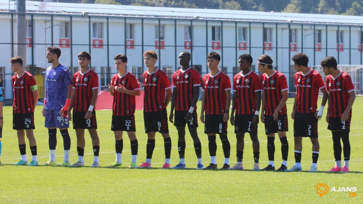 U19'dan İkinci Zafer Hamlesi: Arca Çorum FK, Evinde Alanyaspor'u Devirecek mi?