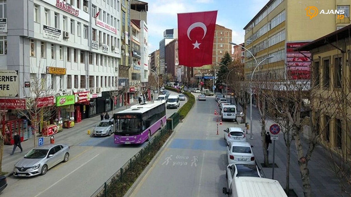 Çorum'un Kalbinde Büyük Dönüşüm: Tarihi Bölgede Park Yasağı Başlıyor