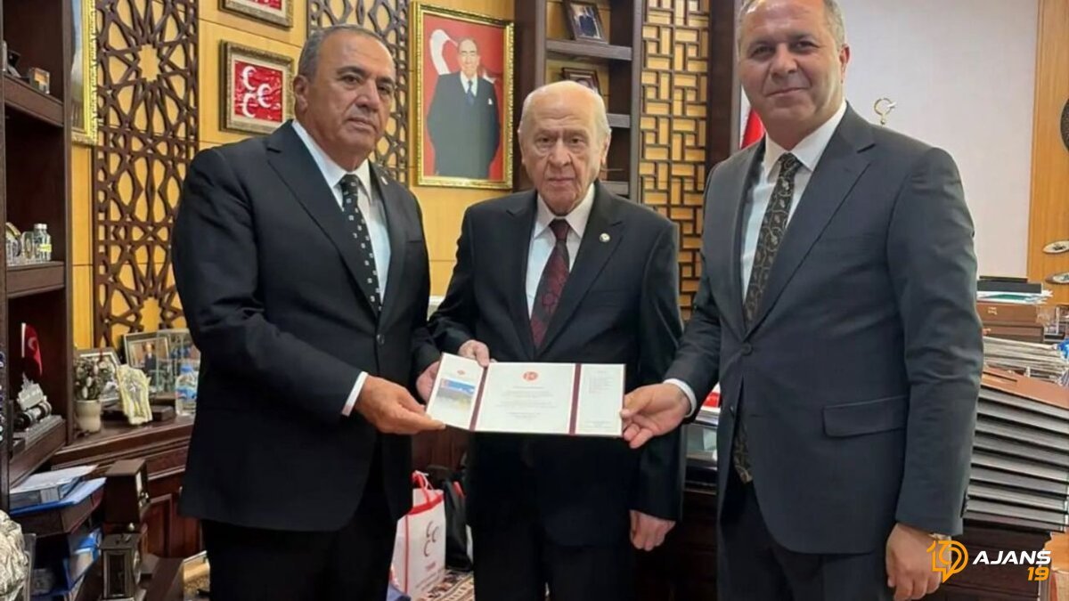 Bahçeli'ye Sürpriz Davet: Çorum Arenasında Kritik Zirve Mi Yapılacak?