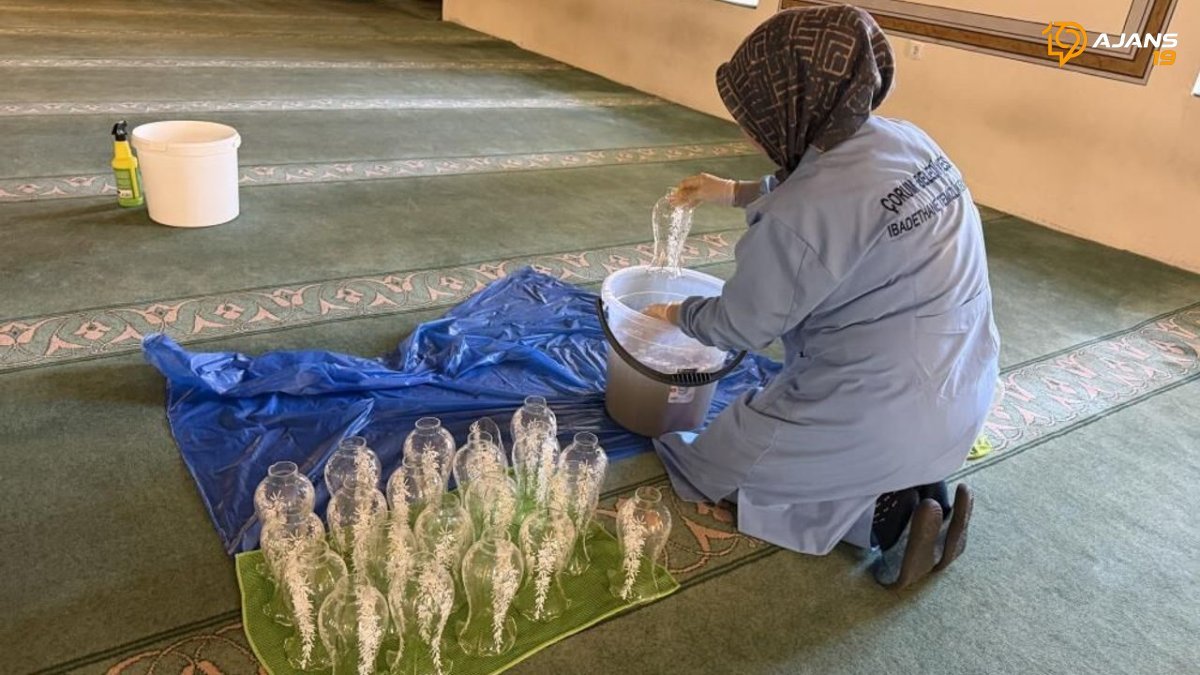 Çorum'da İbadet Yerlerine Kapsamlı Hijyen Dokunuşu: Belediyeden Örnek Çalışma