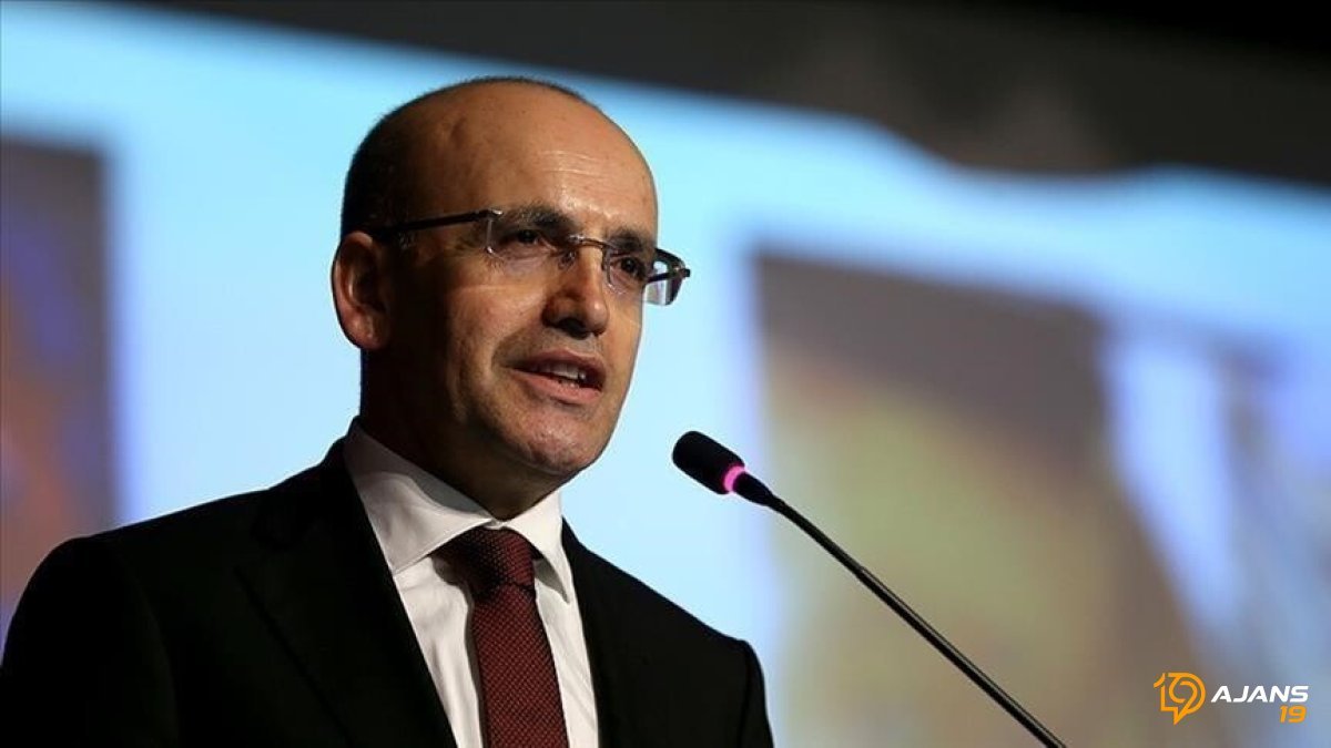 Mehmet Şimşek'ten Kritik Ekonomi Mesajı: 'Borç Yükü Hafiflerse Türkiye Uçuruma Değil, Zirveye Koşar!'