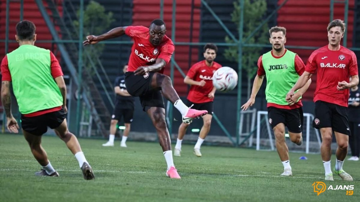 Kartal Kapıda Bekliyor: Çorum FK'dan Beşiktaş Karşısında Sürpriz Hazırlık! Detaylar Ortaya Çıktı