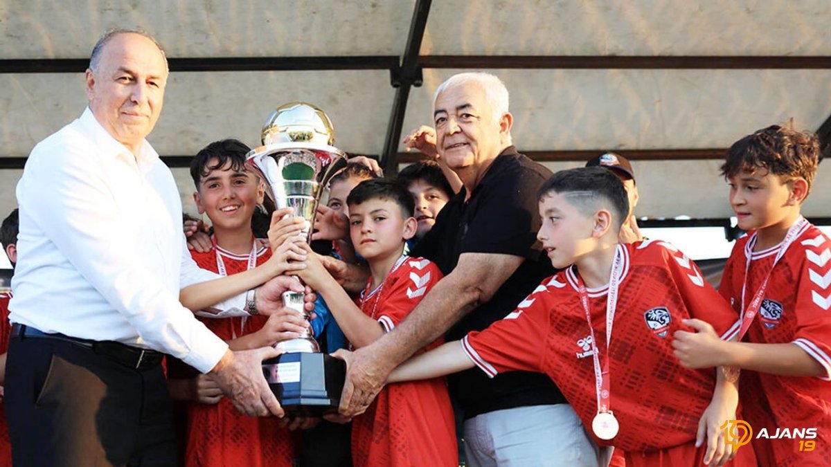 Hitit Cup'ta Tarihi Anlar! Şampiyonluk Kupası Samsun'a Gitti, Alaca'da Futbol Şöleni Tamamlandı!