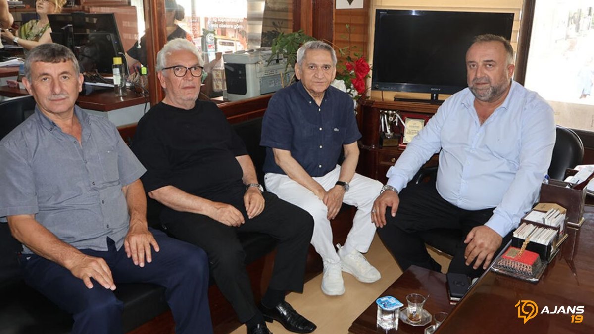 Saadet Partisi'nden 'Olağanüstü' Mesaj: Hem Hüzün Hem de Alkış Var!
